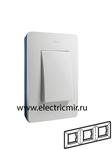 Изображение 8200630-201 Рамка на 3 поста, белый, основание цвета индиго, 82 Detail