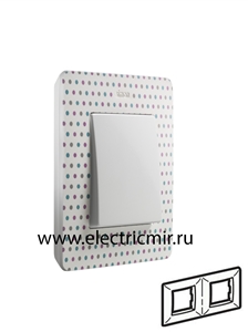 Изображение 8200620-210 Рамка на 2 поста, белый, точки, 82 Detail